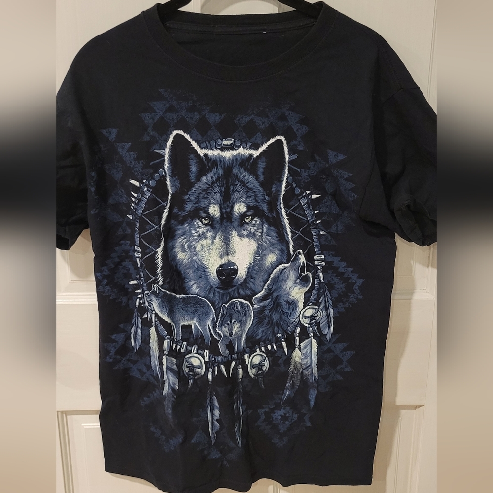 Native Wolf T-shirt